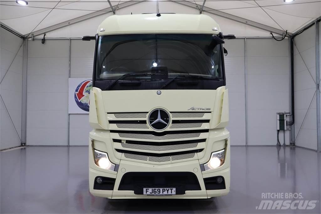 Mercedes-Benz Actros 2545 Tractor Units