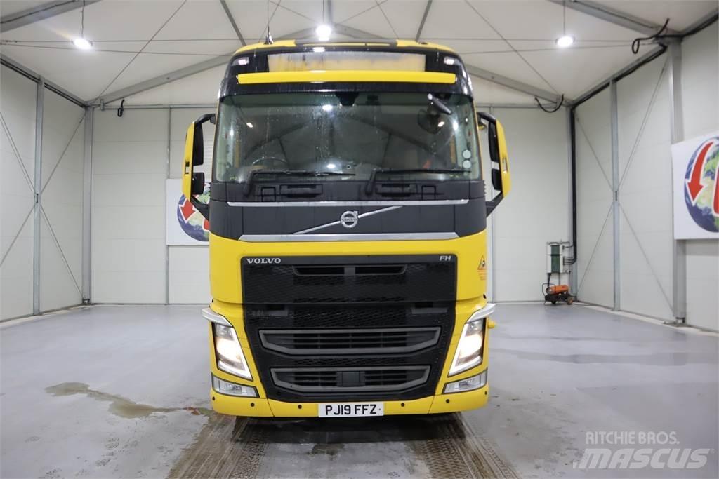 Volvo FH460 Tractor Units