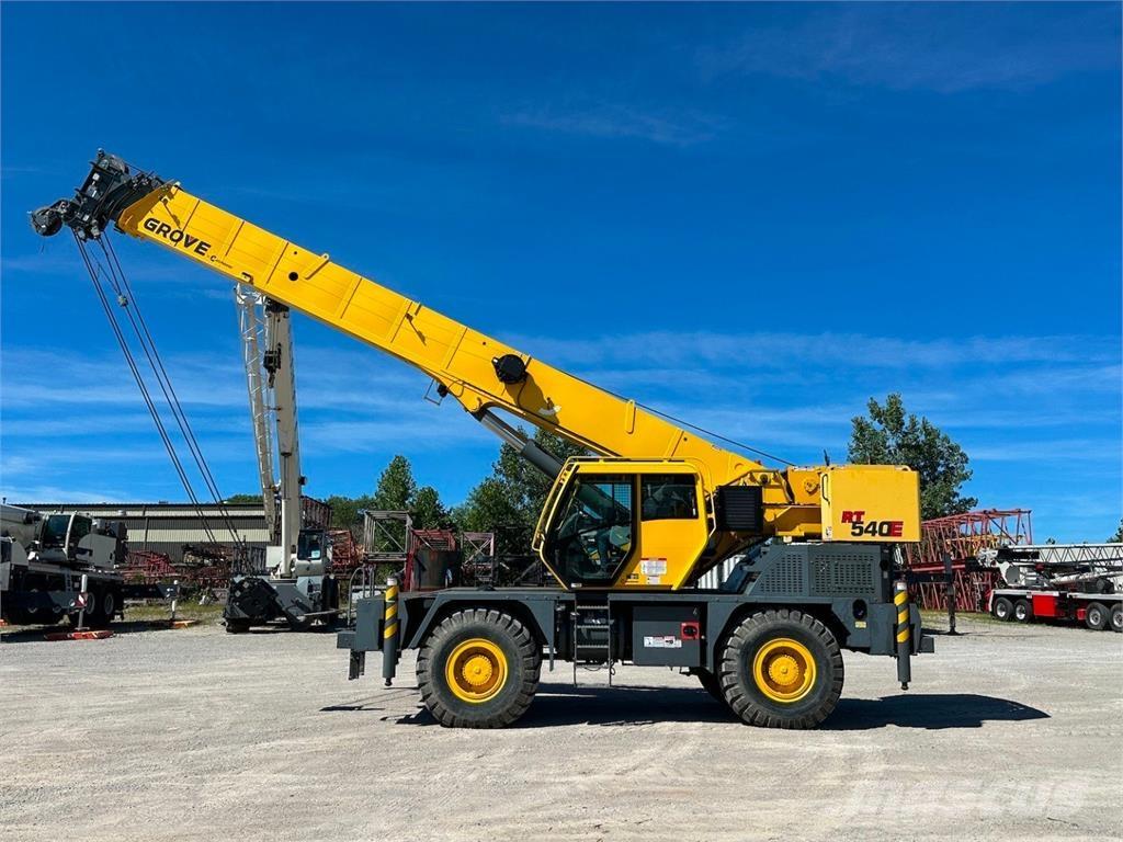 Grove RT540E Rough terrain cranes
