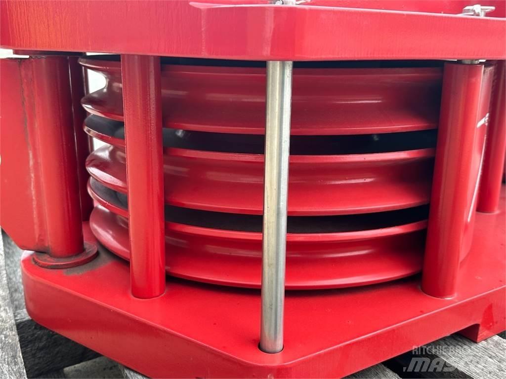 Tadano  Crane parts and equipment