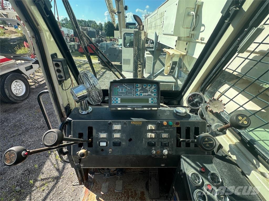 Terex T 230 All terrain cranes