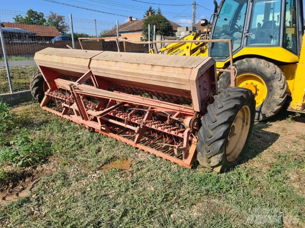 Kuhn 4M Combination drills