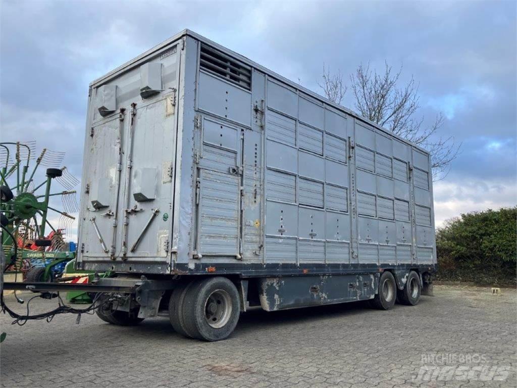 Pezzaioli 3-Stock Animal transport semi-trailers