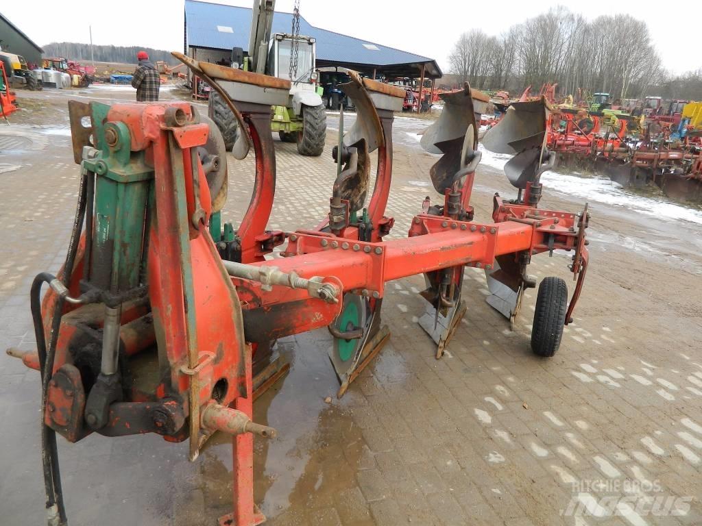 Fraugde 208 Reversible ploughs