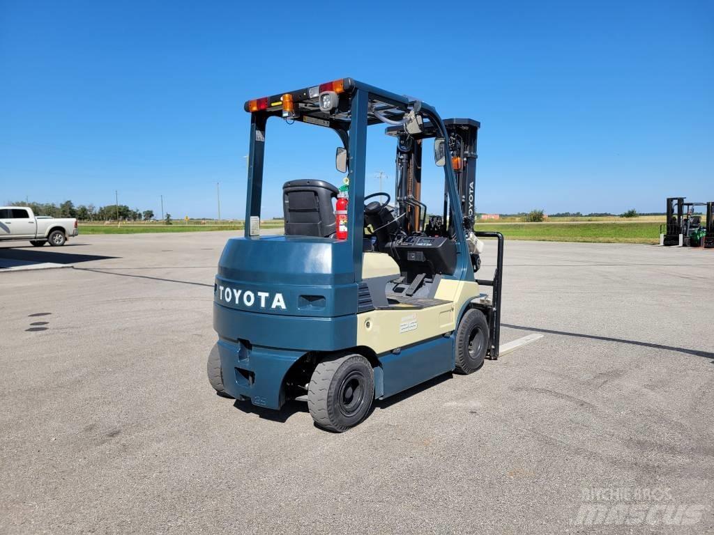 Toyota 8 FB 25 Electric forklift trucks
