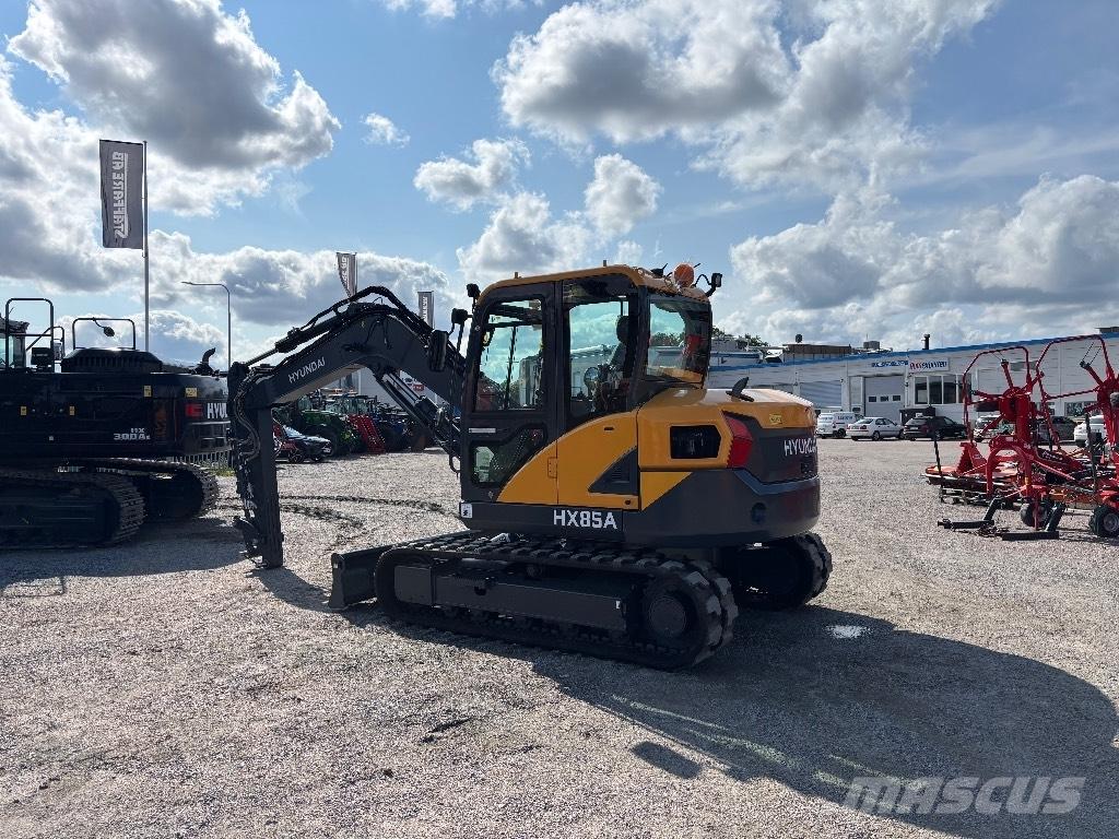Hyundai HX85A Midi excavators  7t - 12t