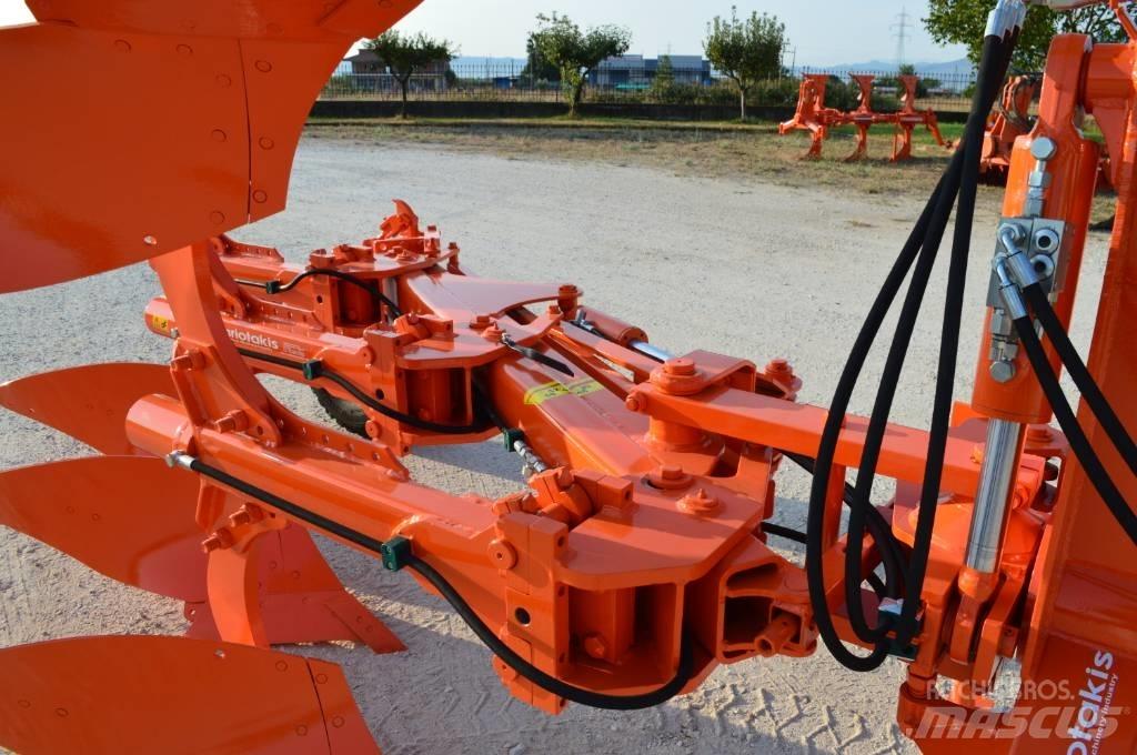 Kariotakis G-MASTER Reversible ploughs