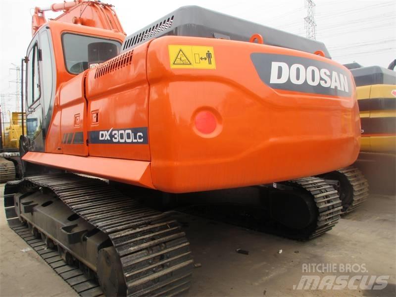 Doosan DX 300 Crawler excavators