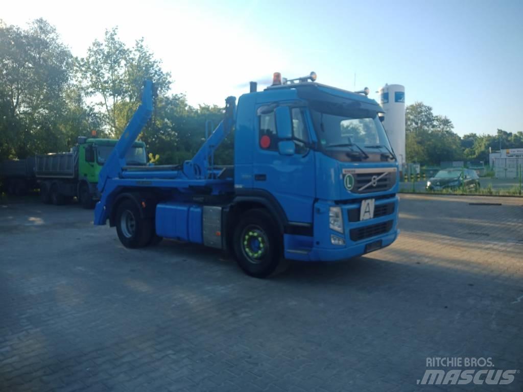 Volv FM 330 Cable lift demountable trucks