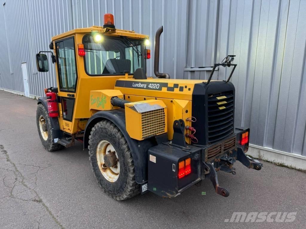 Lundberg 4220 Tool carriers