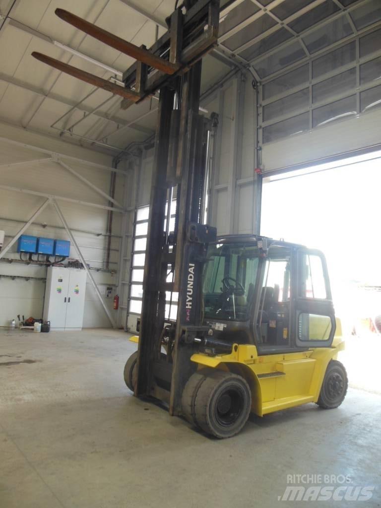 Hyundai 70 D-7 A Diesel trucks