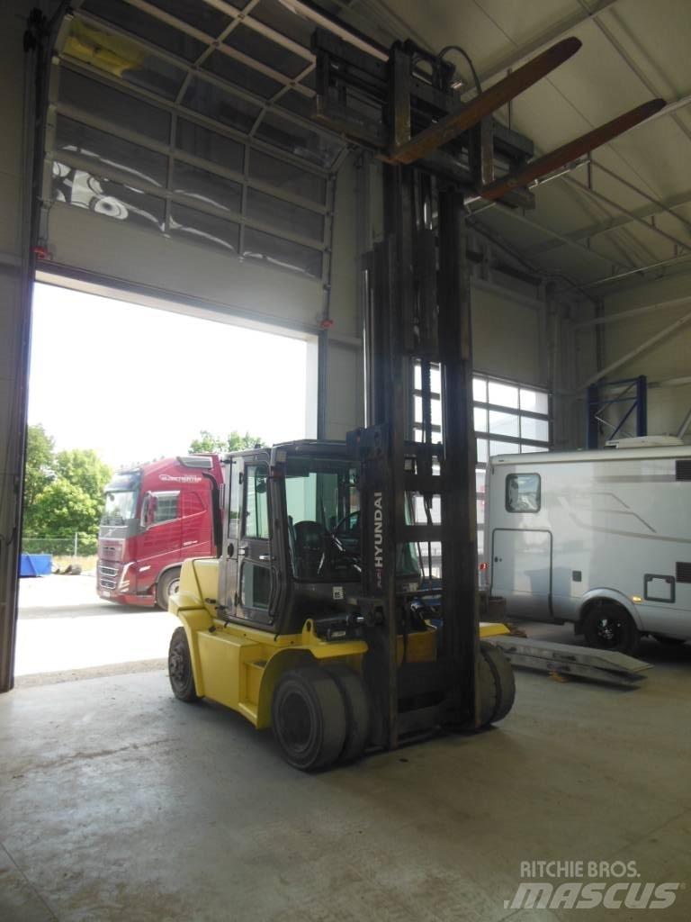 Hyundai 70 D-7 A Diesel trucks