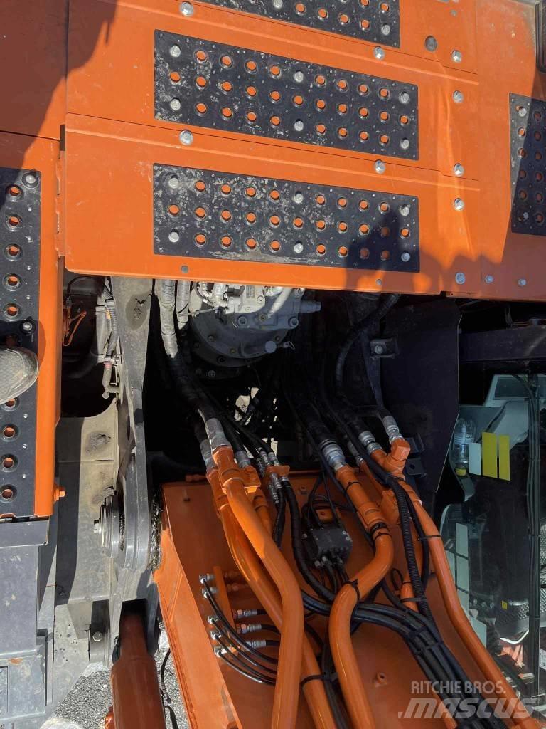 Hitachi ZX300LC-7 Crawler excavators