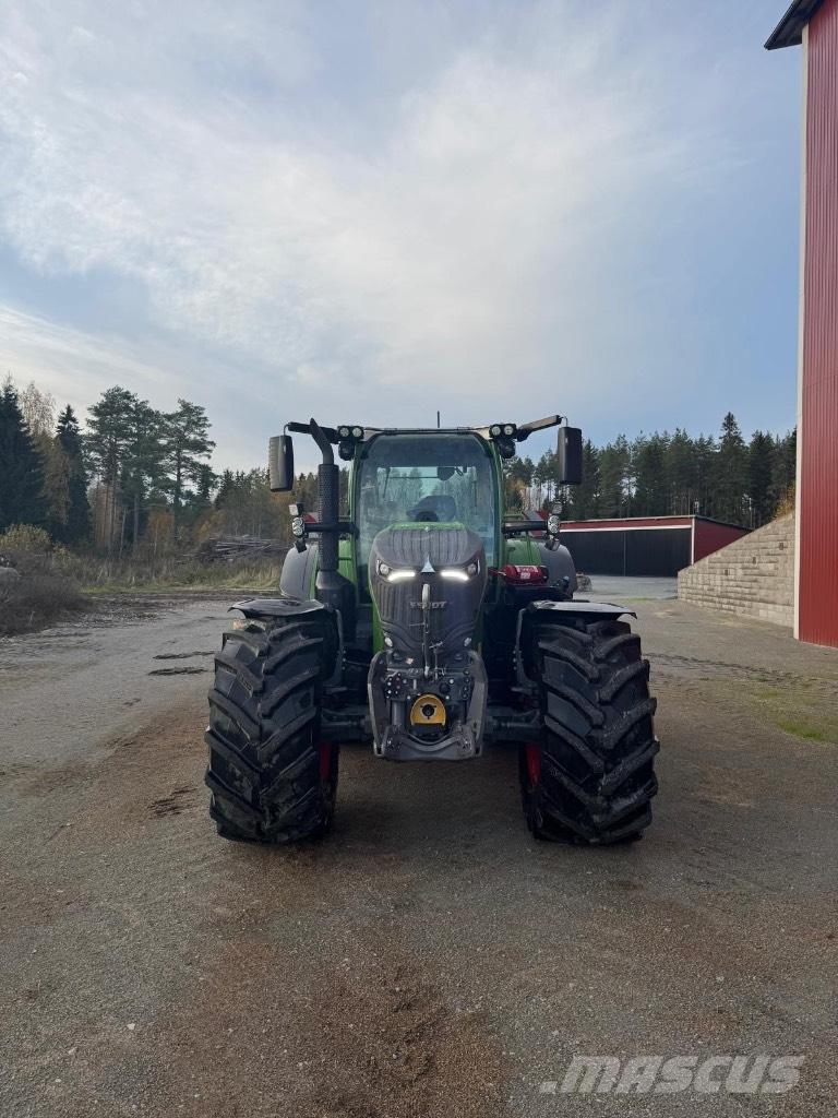 Fendt 728 Gen 7 Tractors