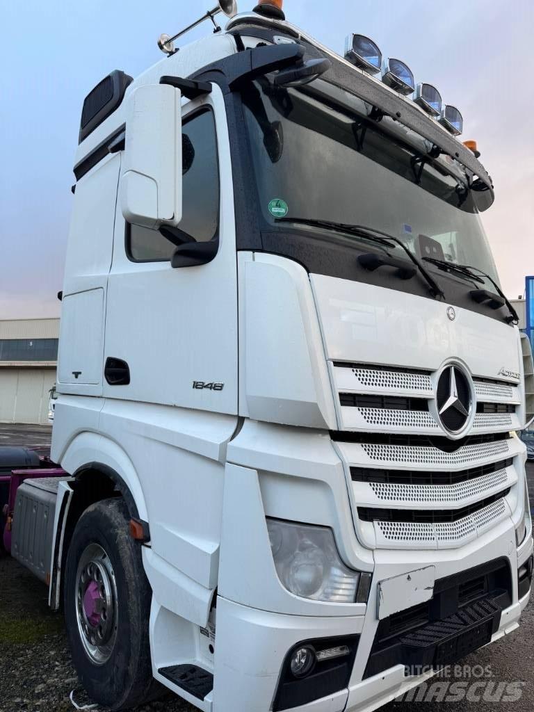 Mercedes-Benz 1848 Tractor Units