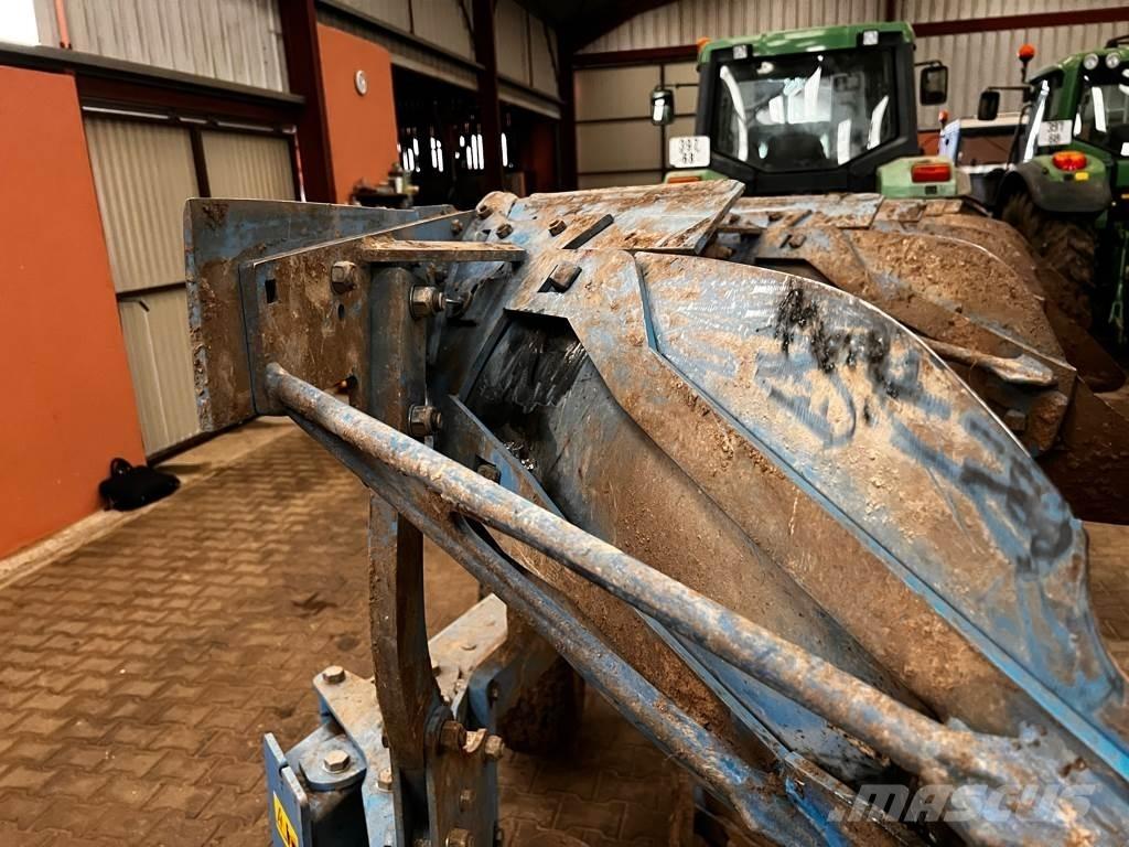 Lemken Juwel 8 Conventional ploughs