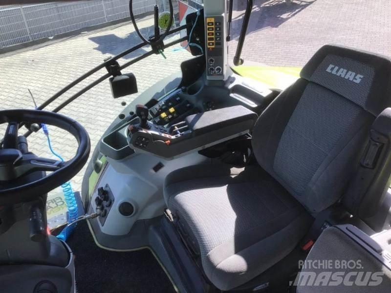 CLAAS AXION 850 Tractors