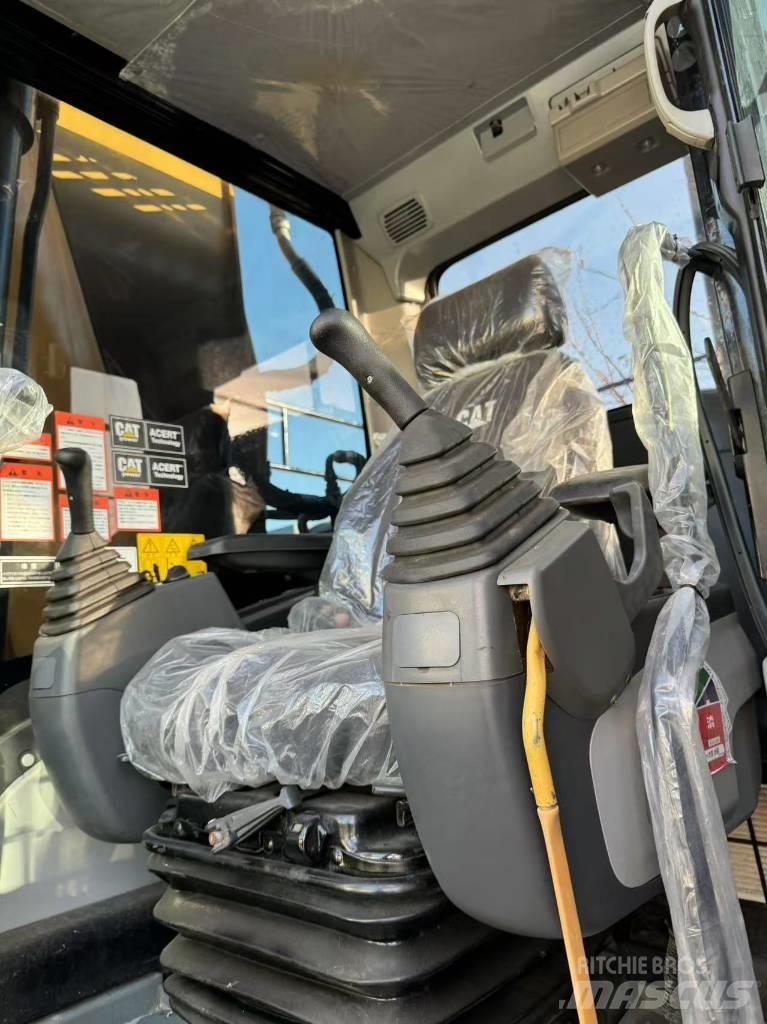 CAT 325D Crawler excavators