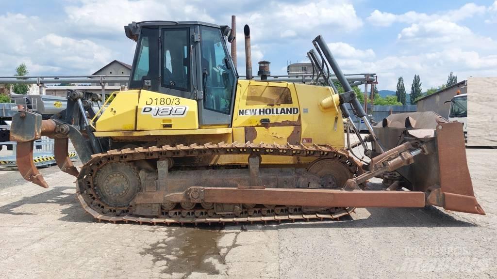 New Holland D 180 Crawler dozers