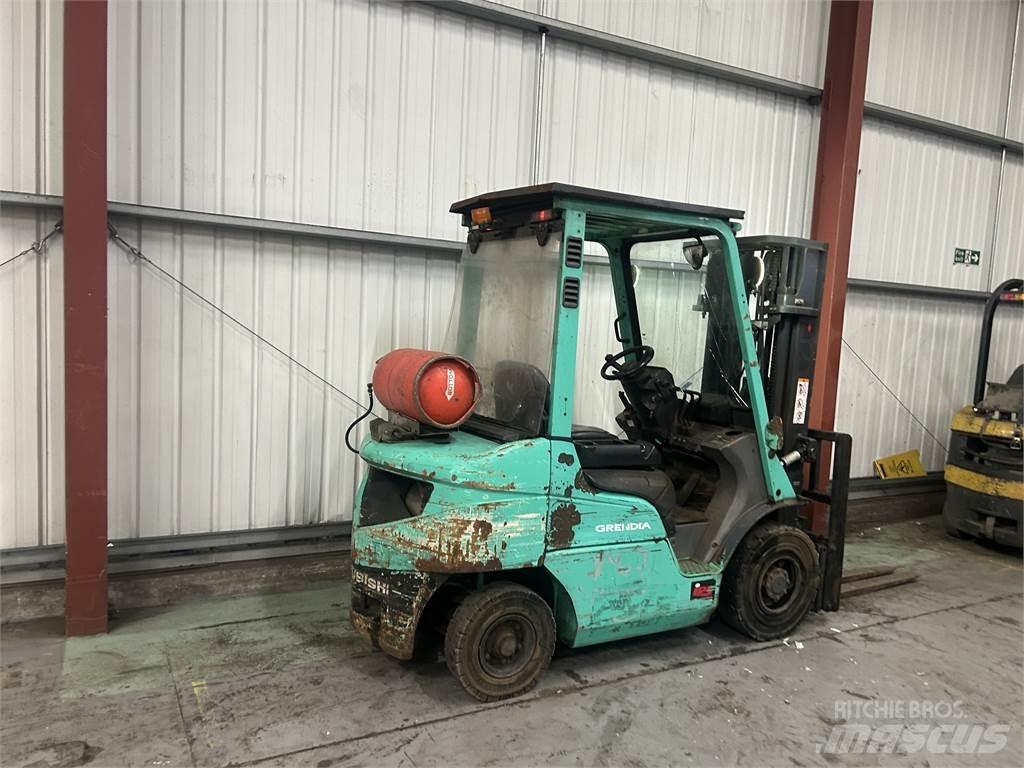 Mitsubishi FG25NT LPG trucks