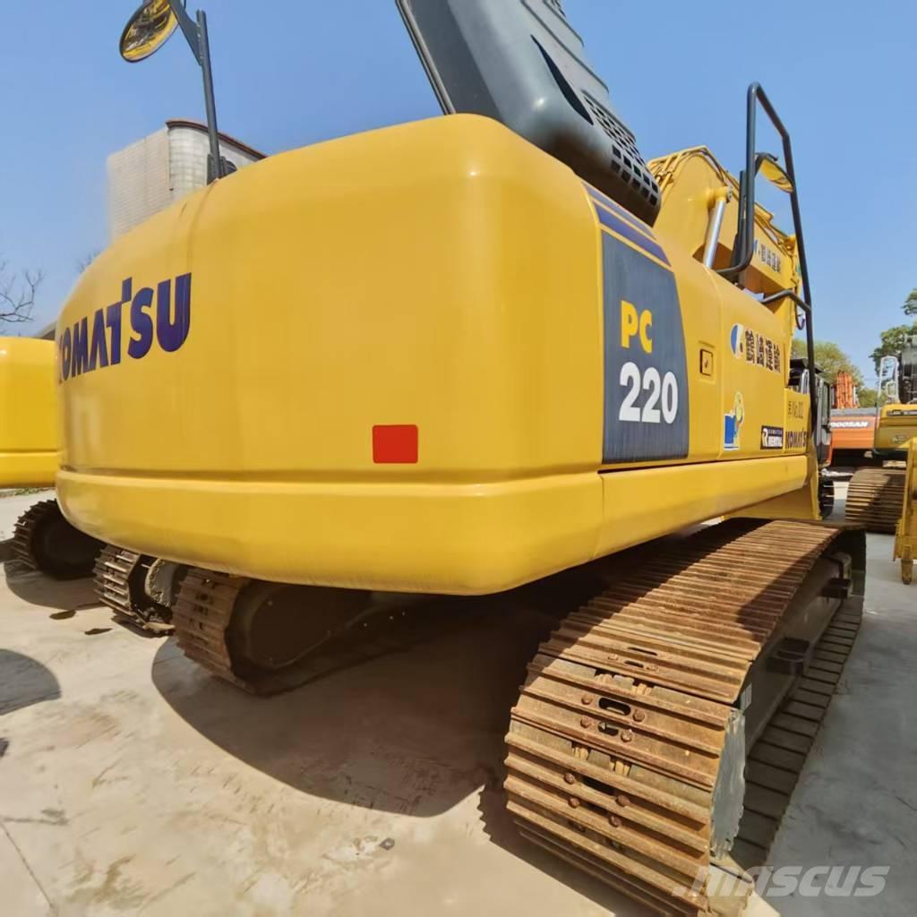 Komatsu PC 220 Crawler excavators