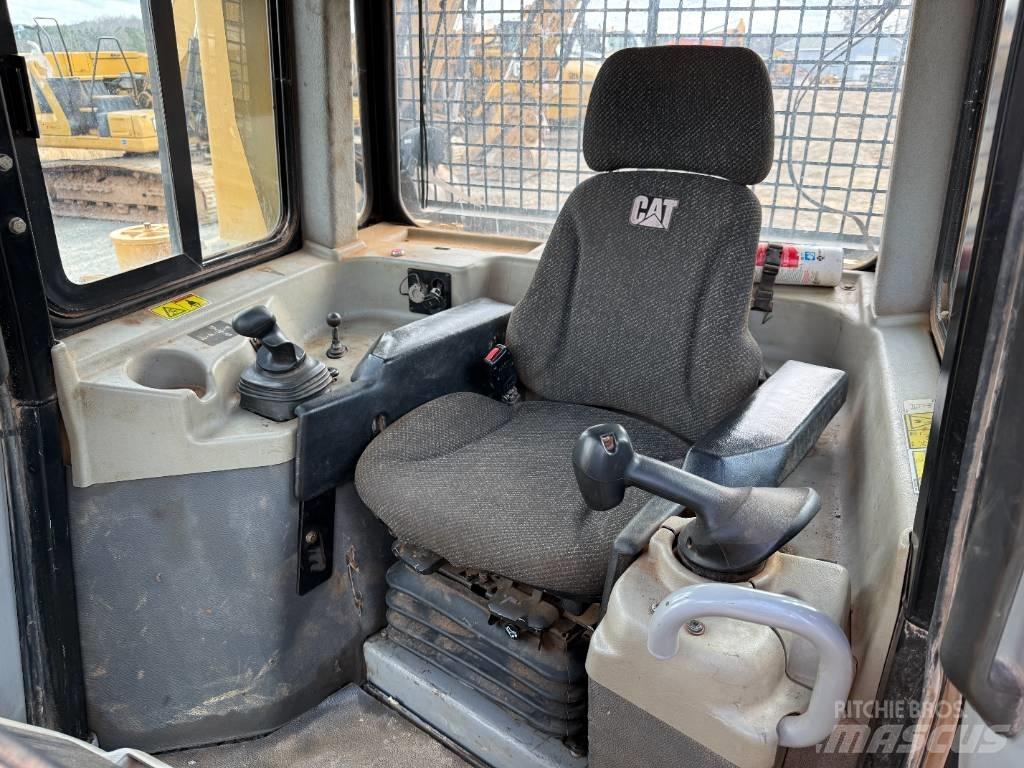 CAT D 6 T XL Crawler dozers