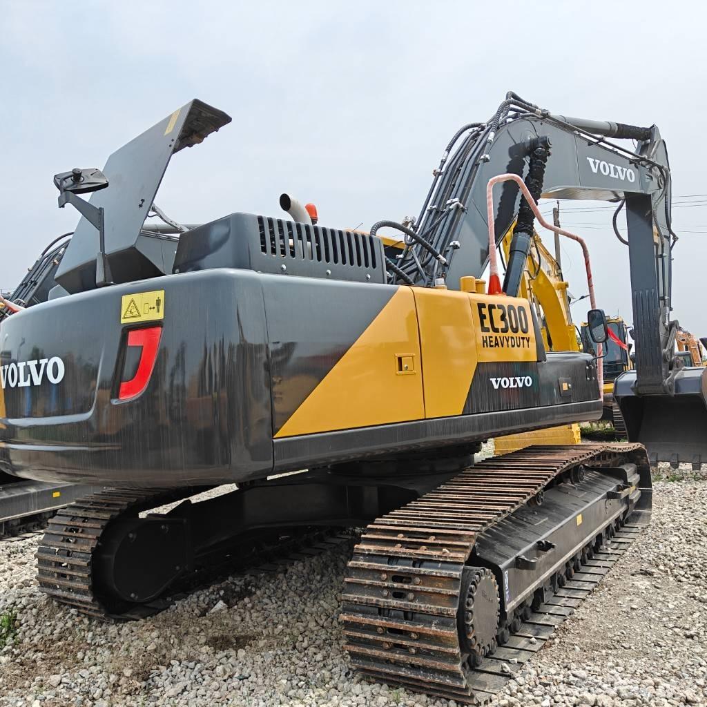 Volvo 300D Crawler excavators