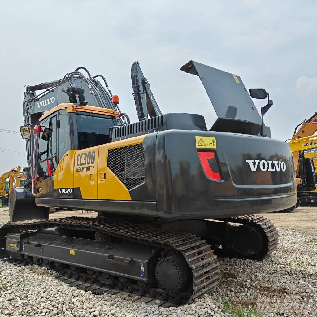 Volvo 300D Crawler excavators
