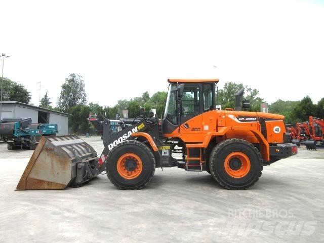 Doosan DL250-5 Wheel loaders