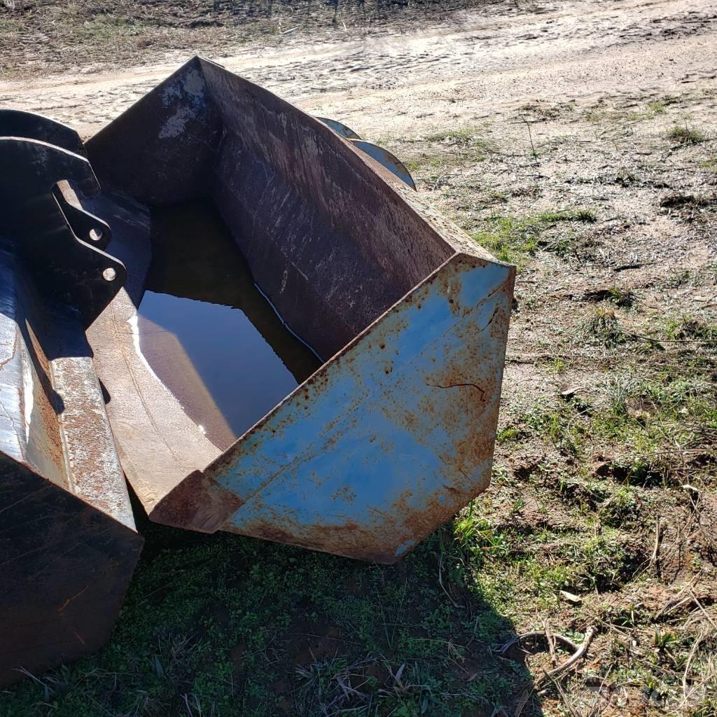SkyTrak 7110744 Buckets
