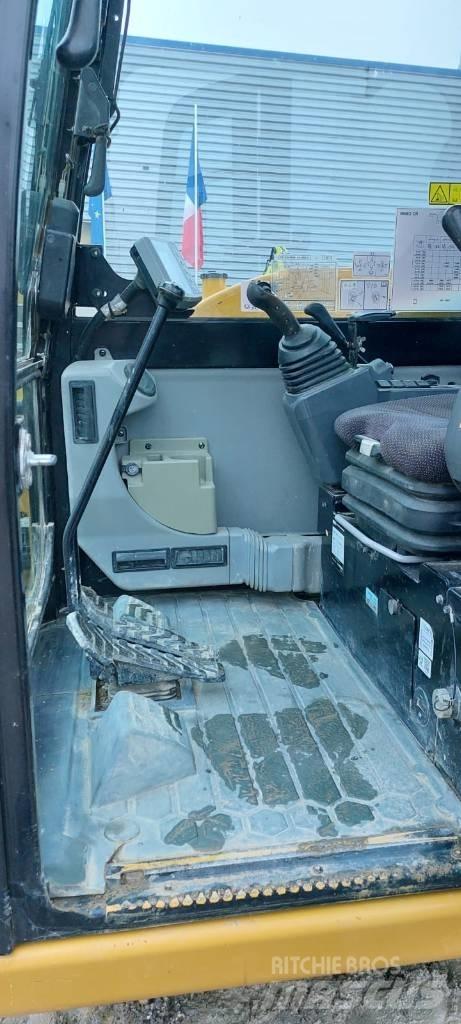 CAT 308 E 2 CR Midi excavators  7t - 12t
