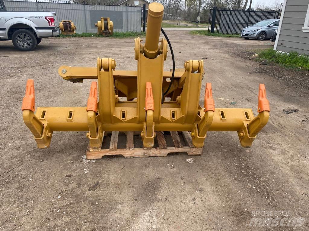 CAT 140 H Construction - Others