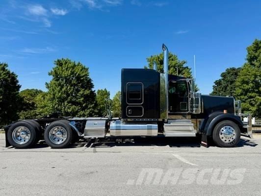 Kenworth W 900 Tractor Units