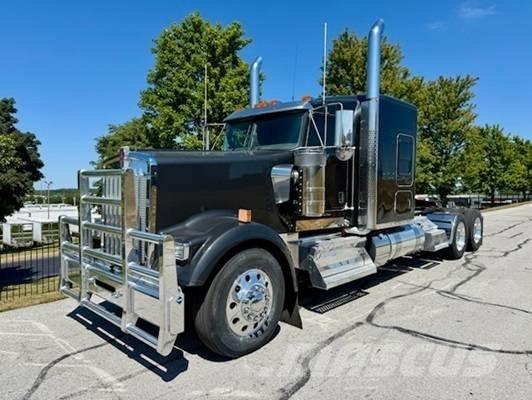 Kenworth W 900 Tractor Units