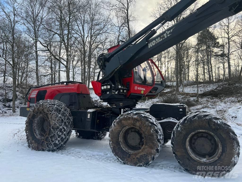 Komatsu 951 Harvesters
