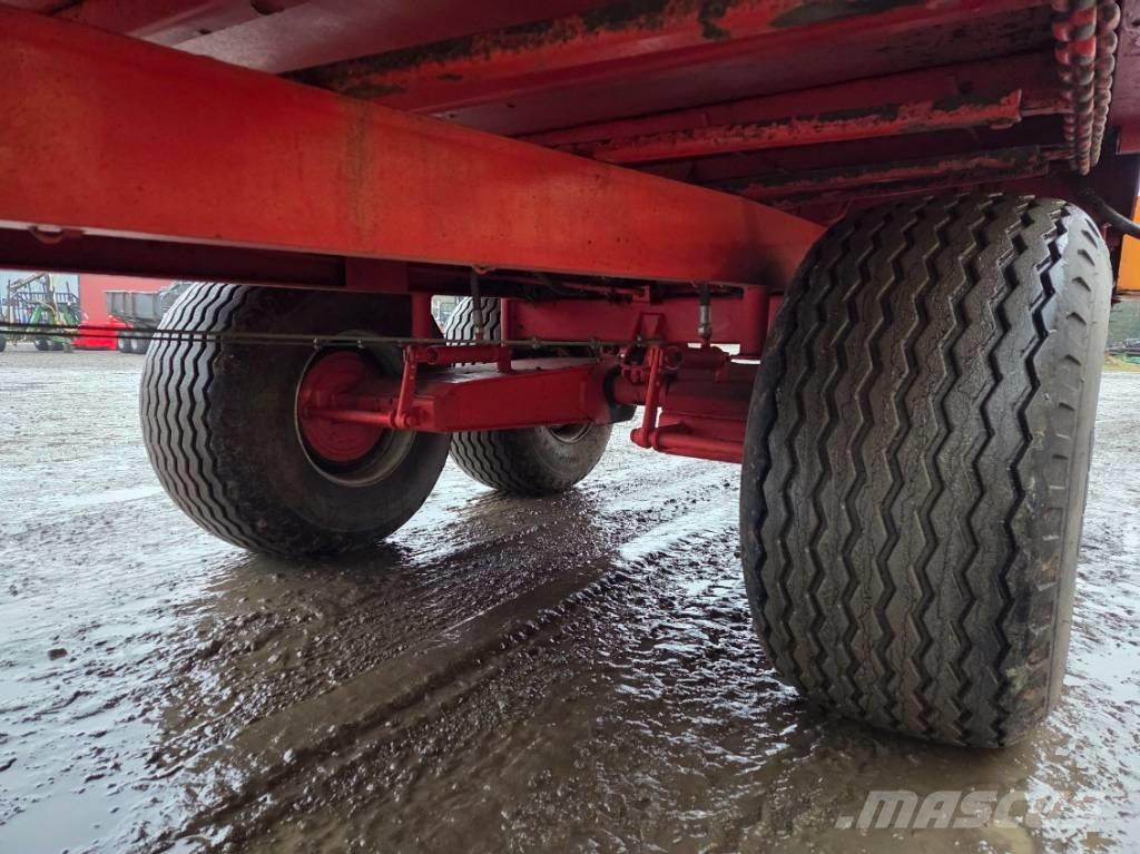 Möre N-218/P Manure spreaders