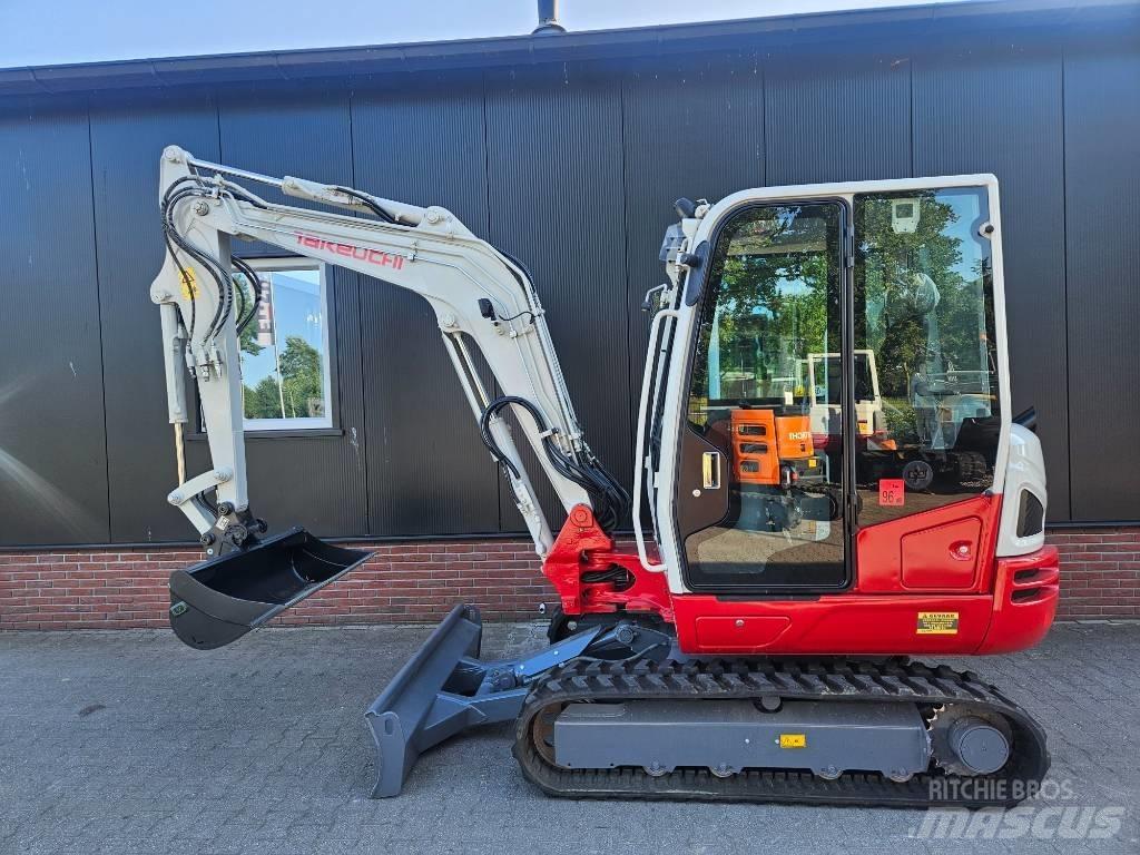 Takeuchi TB 240 Mini excavators < 7t (Mini diggers)