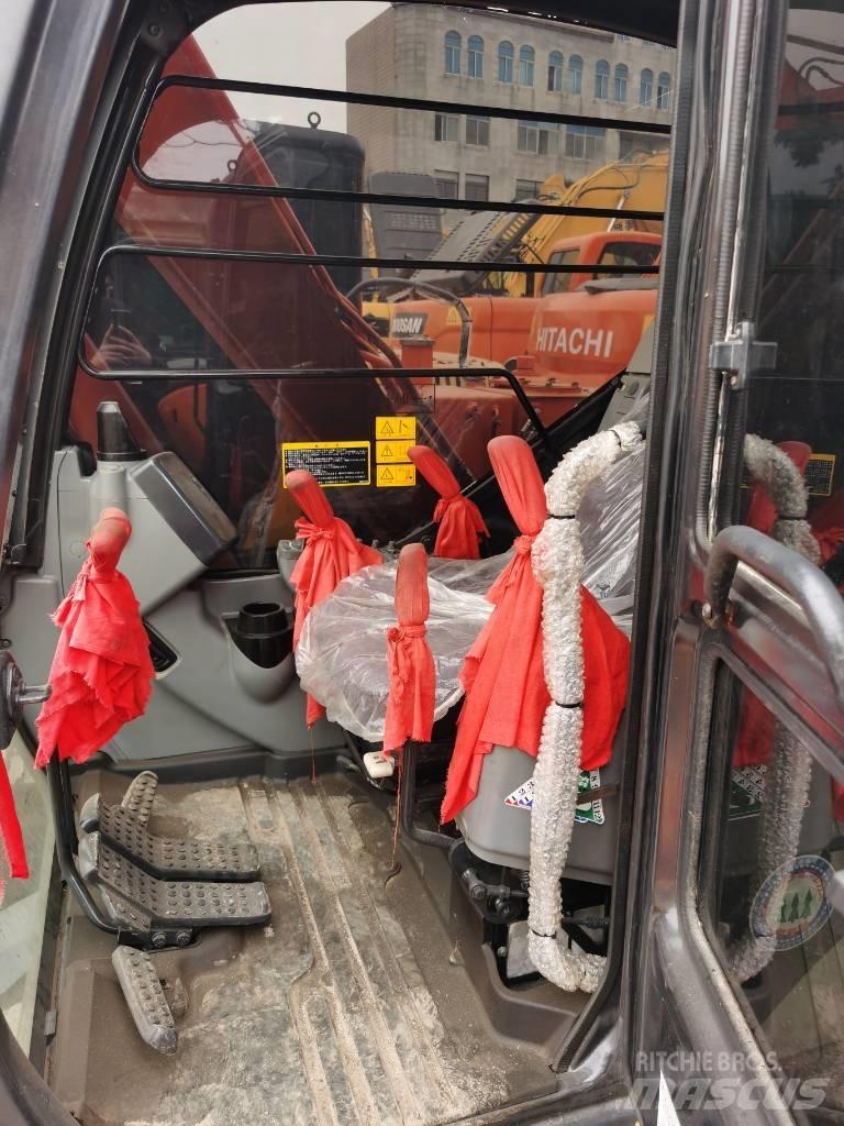 Hitachi ZX 70 Crawler excavators