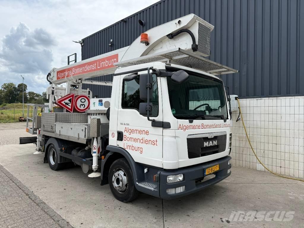 Palfinger P 300 KS Truck & Van mounted aerial platforms