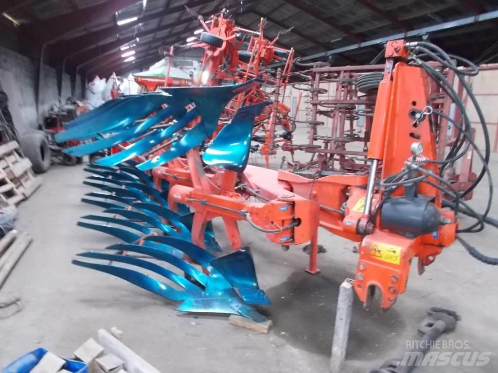 Kuhn Vari-Master 122 Reversible ploughs