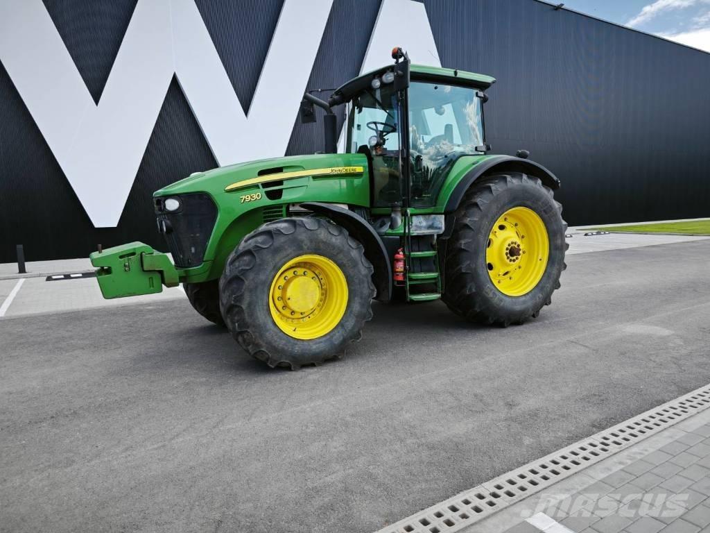 John Deere 7930 Tractors