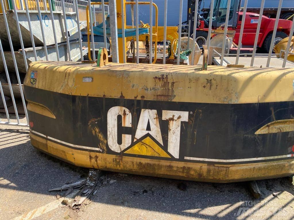 CAT 320, 320B, 320BL Chassis and suspension