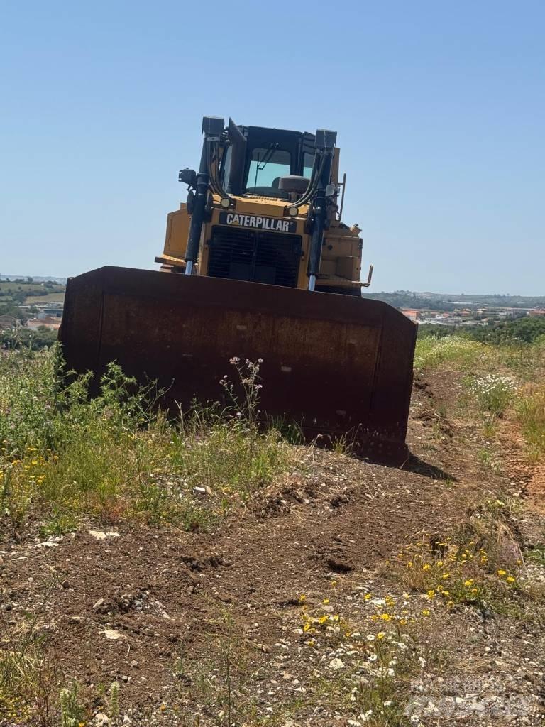 CAT D 6 T XL Crawler dozers