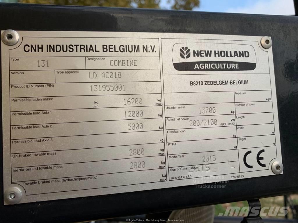 New Holland CX 5090 Combine harvesters