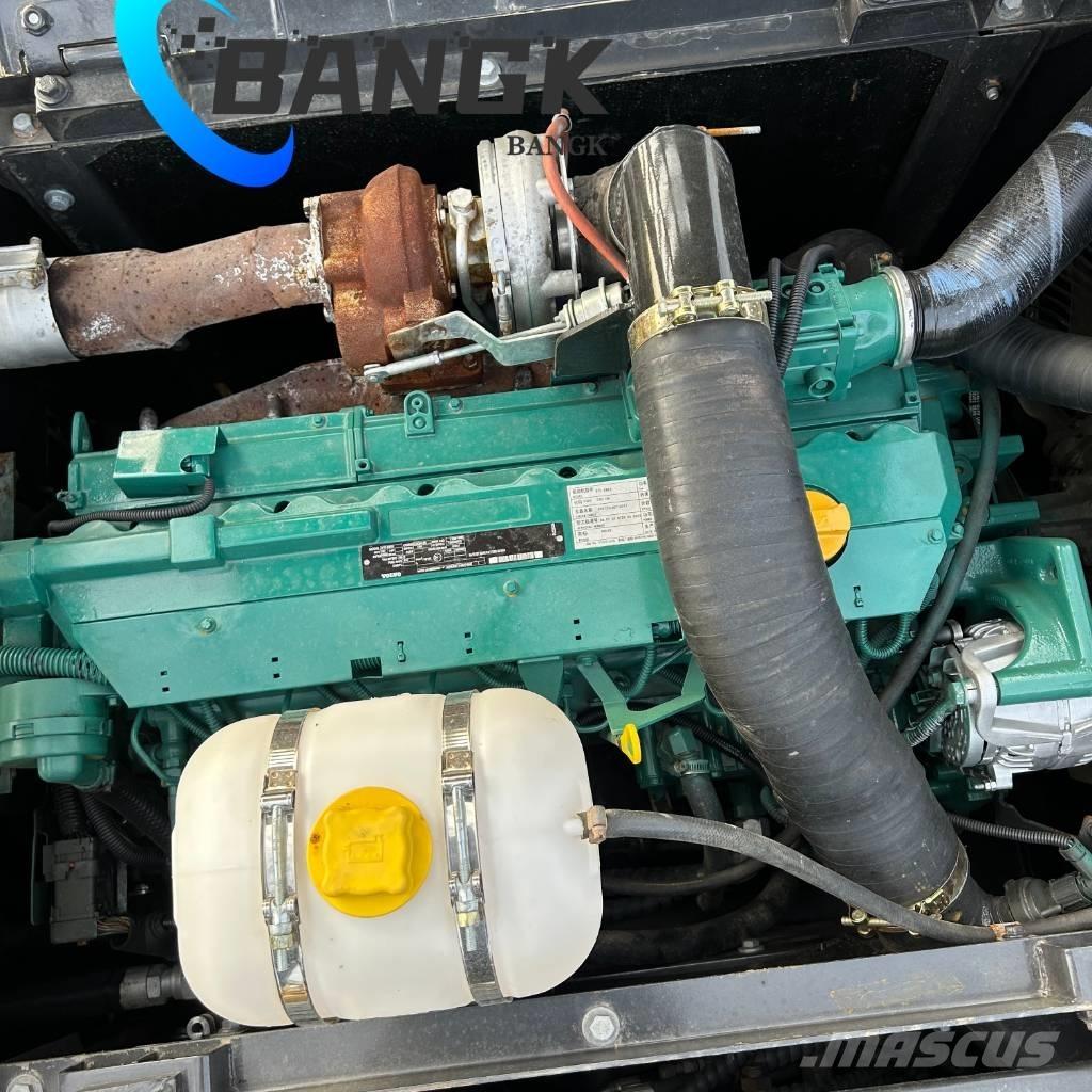 Volvo EC 240 Crawler excavators