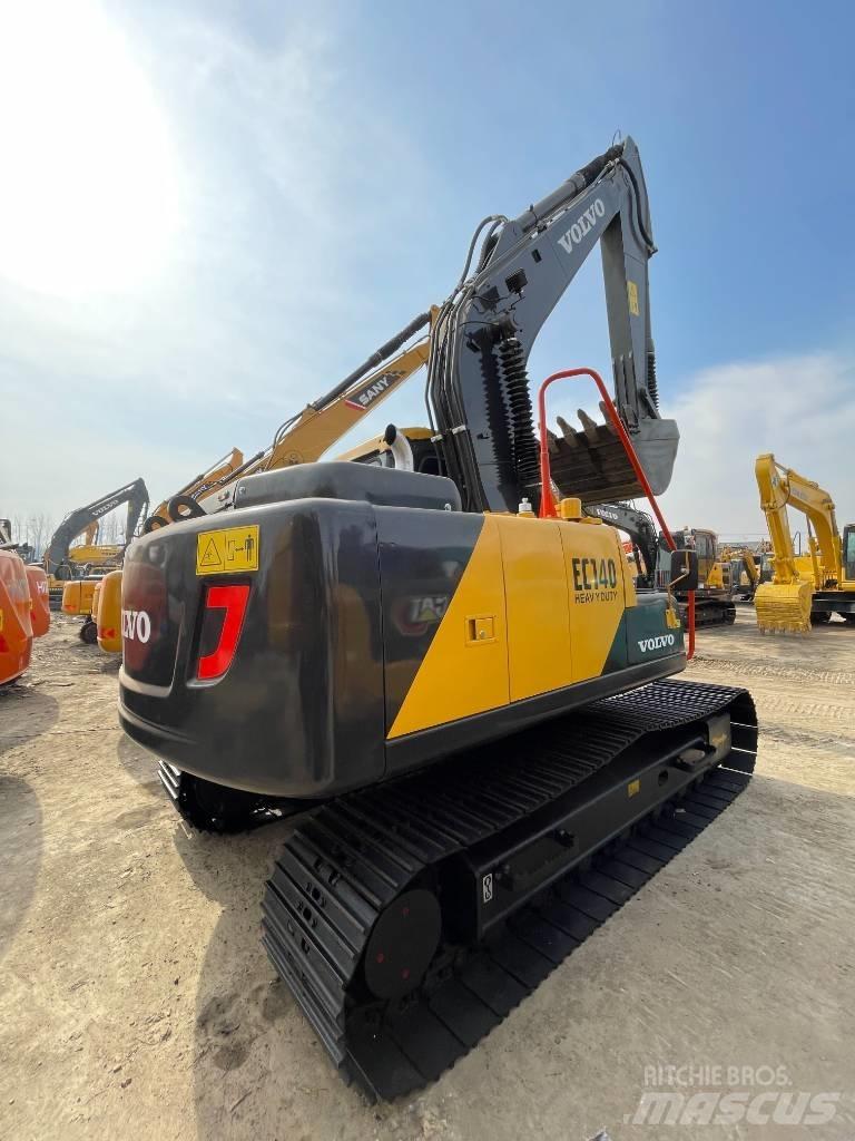 Volvo 140 Midi excavators  7t - 12t