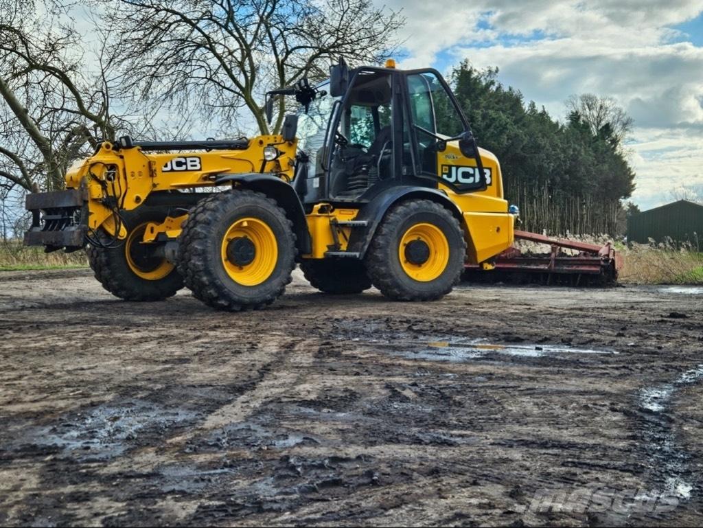 JCB TM 320 S Telehandlers for agriculture