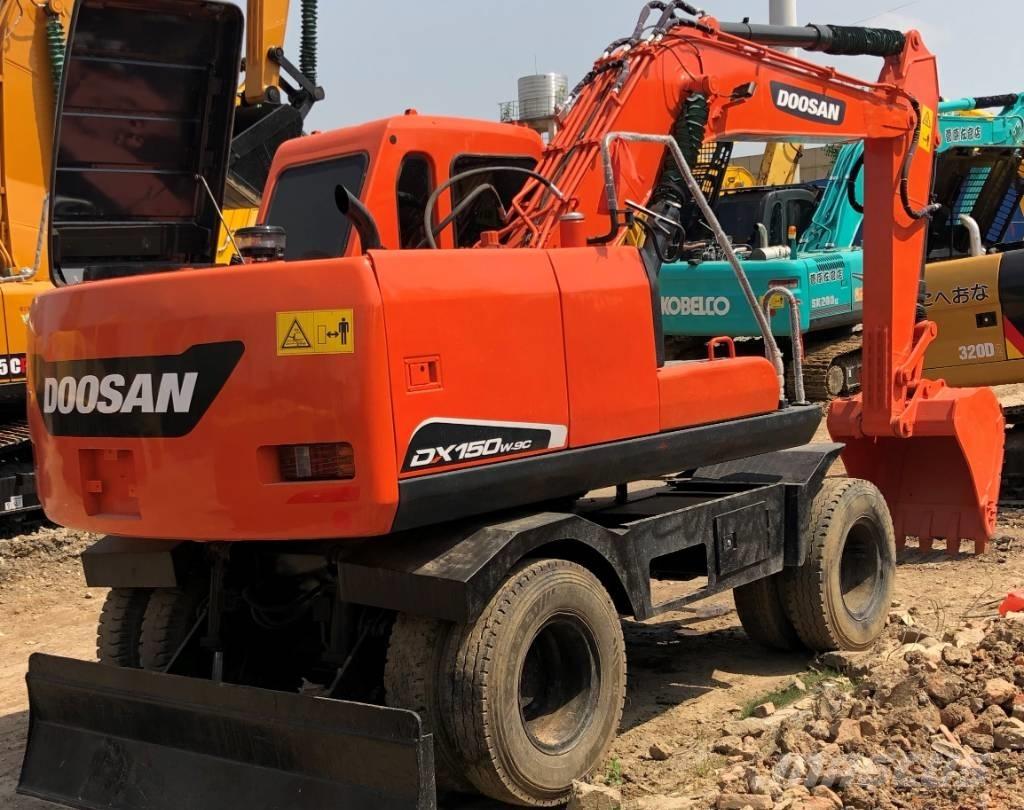 Doosan DX150W Wheeled excavators