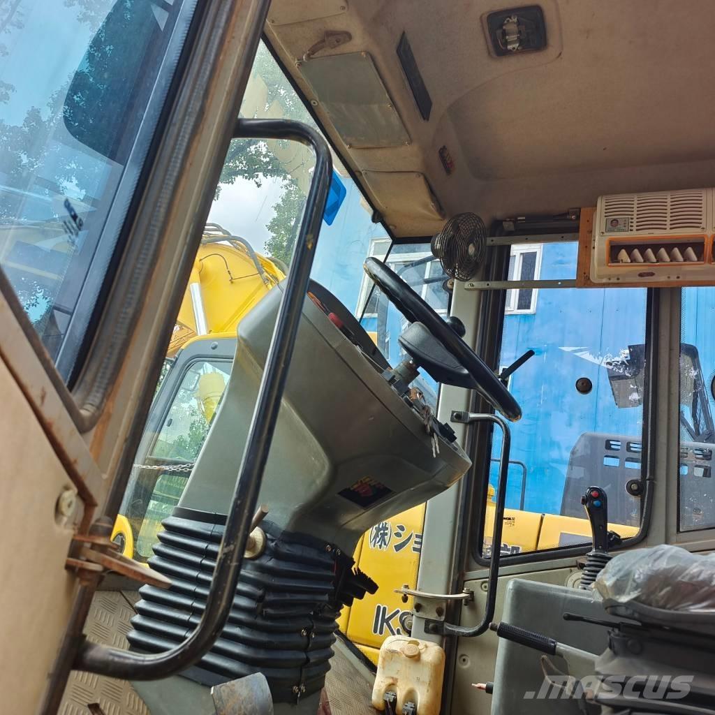 XCMG XS 223 J Single drum rollers