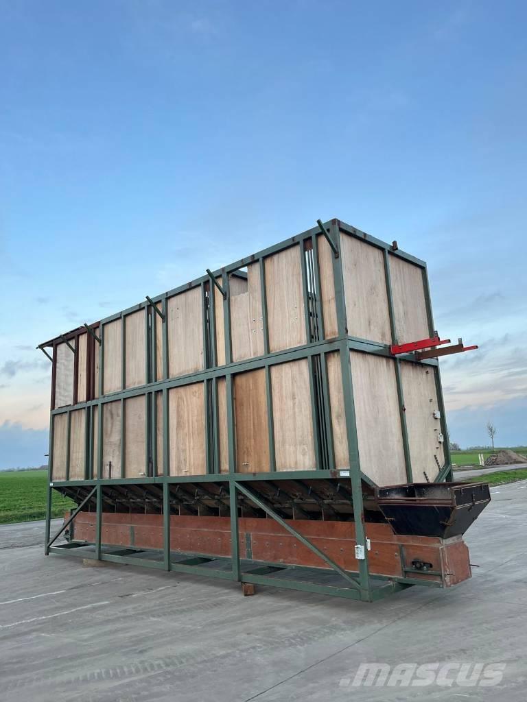 Compas 30 Ton Bunker Hoppers